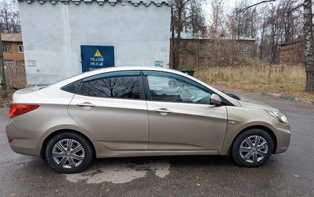 Hyundai Solaris II рестайлинг, 2011 год, 560 000 рублей, 5 фотография