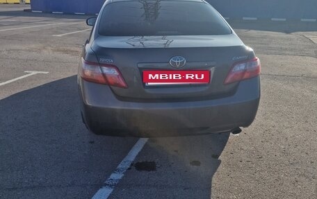 Toyota Camry, 2011 год, 1 420 000 рублей, 2 фотография