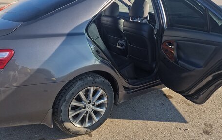 Toyota Camry, 2011 год, 1 420 000 рублей, 6 фотография