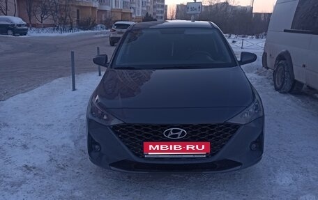 Hyundai Solaris II рестайлинг, 2021 год, 1 580 000 рублей, 3 фотография