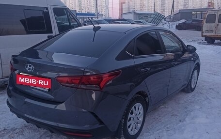 Hyundai Solaris II рестайлинг, 2021 год, 1 580 000 рублей, 2 фотография