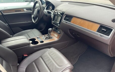 Volkswagen Touareg III, 2014 год, 2 500 000 рублей, 4 фотография