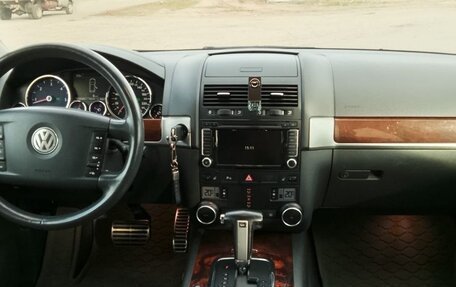 Volkswagen Touareg III, 2008 год, 1 550 000 рублей, 11 фотография