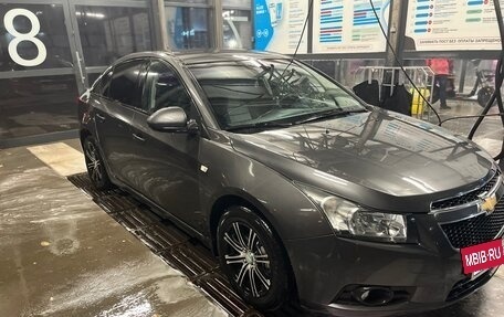 Chevrolet Cruze II, 2011 год, 570 000 рублей, 10 фотография