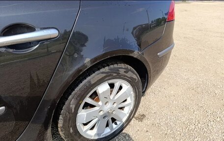 Renault Laguna II, 2006 год, 420 000 рублей, 12 фотография