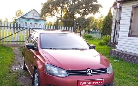 Volkswagen Polo VI (EU Market), 2011 год, 430 000 рублей, 1 фотография