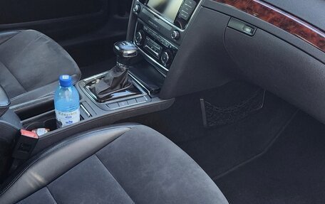 Skoda Superb III рестайлинг, 2012 год, 970 000 рублей, 3 фотография