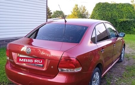 Volkswagen Polo VI (EU Market), 2011 год, 430 000 рублей, 2 фотография