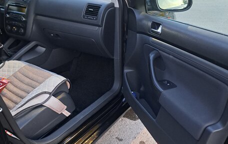 Volkswagen Jetta VI, 2009 год, 590 000 рублей, 3 фотография