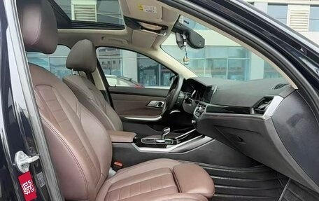 BMW 3 серия, 2021 год, 2 890 000 рублей, 14 фотография