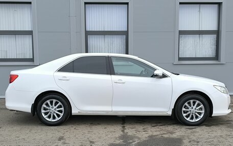 Toyota Camry, 2014 год, 1 680 000 рублей, 4 фотография