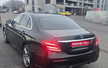 Mercedes-Benz E-Класс, 2018 год, 2 900 000 рублей, 7 фотография