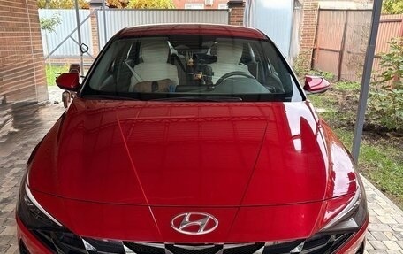 Hyundai Elantra, 2021 год, 2 350 000 рублей, 1 фотография