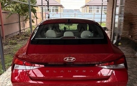 Hyundai Elantra, 2021 год, 2 350 000 рублей, 4 фотография