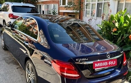 Mercedes-Benz E-Класс, 2017 год, 3 400 000 рублей, 2 фотография