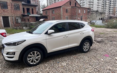 Hyundai Tucson III, 2018 год, 2 500 000 рублей, 2 фотография