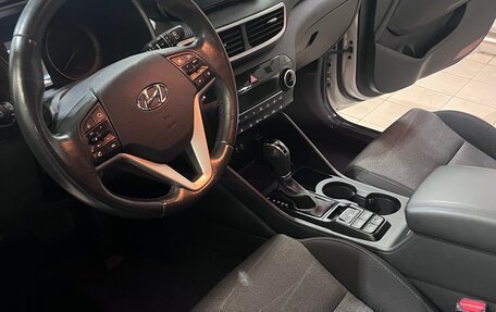 Hyundai Tucson III, 2018 год, 2 500 000 рублей, 16 фотография