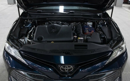 Toyota Camry, 2018 год, 2 798 000 рублей, 9 фотография