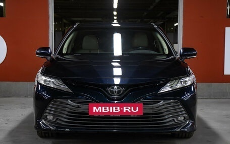 Toyota Camry, 2018 год, 2 798 000 рублей, 2 фотография