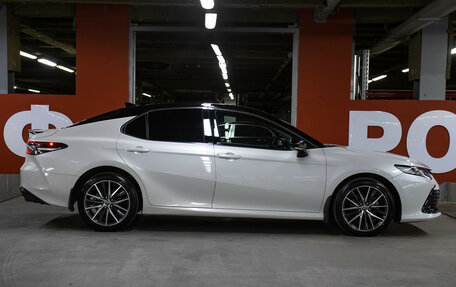 Toyota Camry, 2021 год, 3 698 000 рублей, 4 фотография