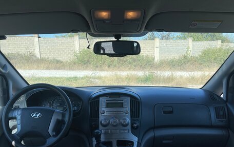 Hyundai H-1 II рестайлинг, 2014 год, 1 590 000 рублей, 5 фотография