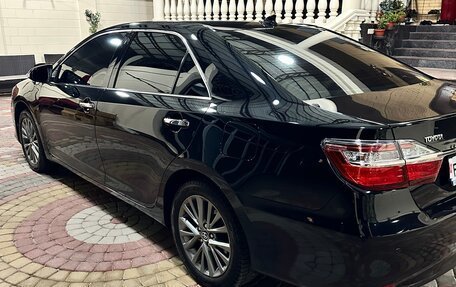 Toyota Camry, 2017 год, 2 300 000 рублей, 9 фотография