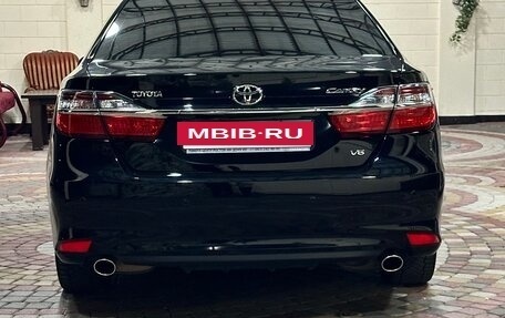 Toyota Camry, 2017 год, 2 300 000 рублей, 10 фотография