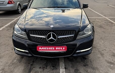 Mercedes-Benz C-Класс, 2013 год, 1 250 000 рублей, 2 фотография