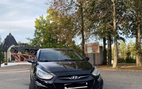 Hyundai Solaris II рестайлинг, 2013 год, 530 000 рублей, 7 фотография