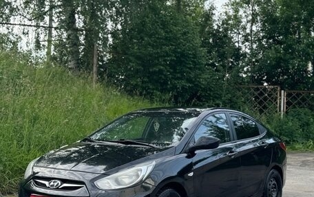 Hyundai Solaris II рестайлинг, 2013 год, 530 000 рублей, 1 фотография