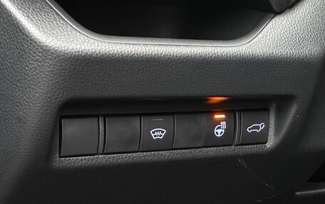 Toyota RAV4, 2019 год, 3 450 000 рублей, 8 фотография