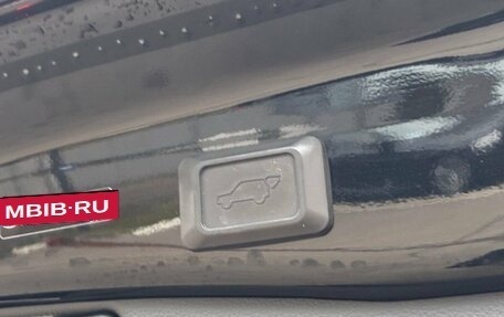 Toyota RAV4, 2019 год, 3 450 000 рублей, 14 фотография