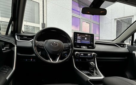 Toyota RAV4, 2019 год, 3 450 000 рублей, 20 фотография