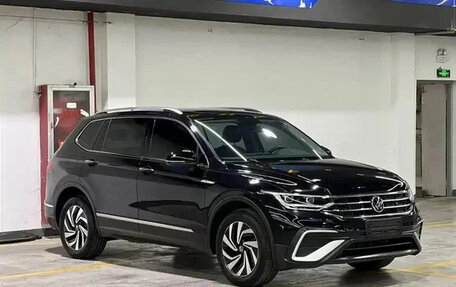 Volkswagen Tiguan II, 2022 год, 1 999 125 рублей, 1 фотография