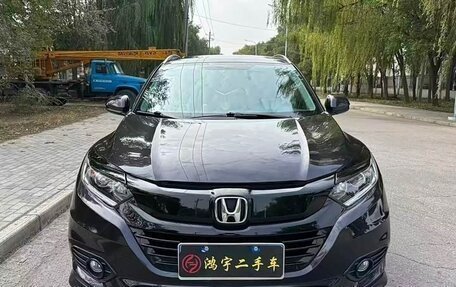 Honda Vezel, 2022 год, 1 350 300 рублей, 2 фотография