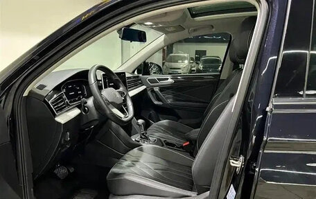 Volkswagen Tiguan II, 2022 год, 1 999 125 рублей, 6 фотография