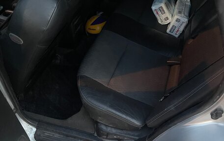 Subaru Legacy III, 2001 год, 700 000 рублей, 16 фотография