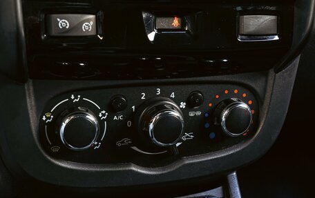 Renault Duster I рестайлинг, 2018 год, 1 150 000 рублей, 12 фотография