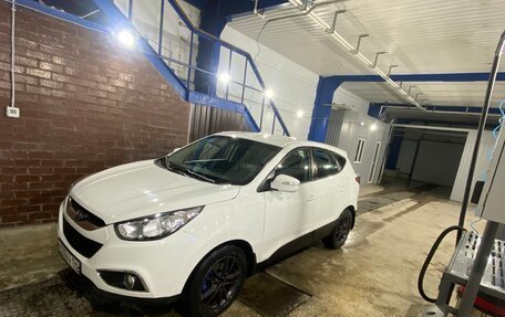 Hyundai ix35 I рестайлинг, 2013 год, 820 000 рублей, 4 фотография
