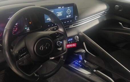 Hyundai Elantra, 2021 год, 2 250 000 рублей, 9 фотография