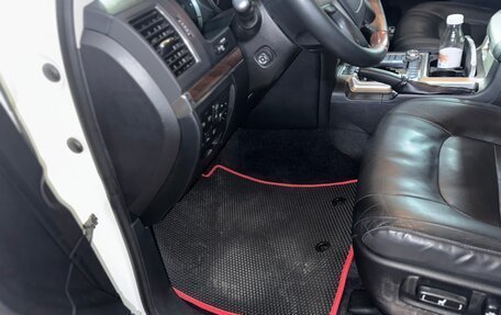 Toyota Land Cruiser 200, 2017 год, 5 300 000 рублей, 26 фотография