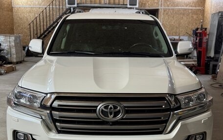 Toyota Land Cruiser 200, 2017 год, 5 300 000 рублей, 40 фотография