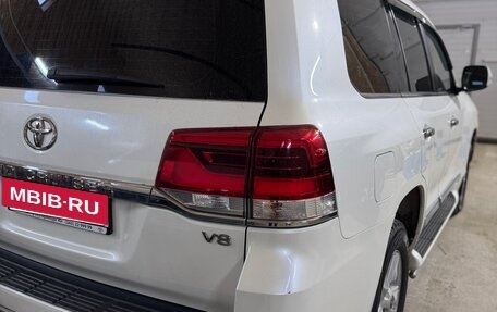 Toyota Land Cruiser 200, 2017 год, 5 300 000 рублей, 36 фотография