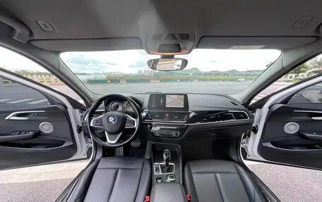 BMW 1 серия, 2022 год, 1 950 069 рублей, 10 фотография