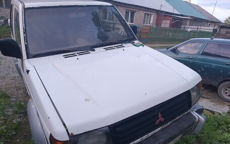 Mitsubishi Pajero III рестайлинг, 1991 год, 180 000 рублей, 4 фотография