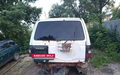 Mitsubishi Pajero III рестайлинг, 1991 год, 180 000 рублей, 2 фотография