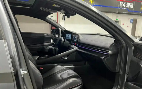 Hyundai Elantra, 2022 год, 1 690 999 рублей, 19 фотография