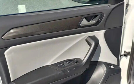 Volkswagen T-Roc I, 2022 год, 1 700 275 рублей, 20 фотография