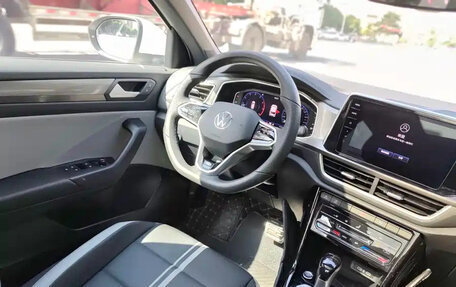 Volkswagen T-Roc I, 2022 год, 1 700 275 рублей, 16 фотография