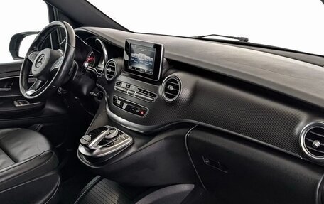 Mercedes-Benz V-Класс, 2018 год, 3 990 000 рублей, 14 фотография